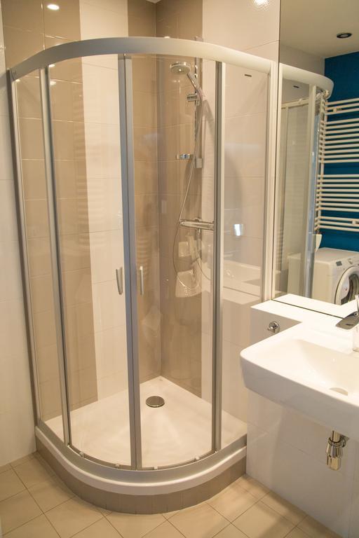 Modern Apartment In City Center Cracovie Extérieur photo