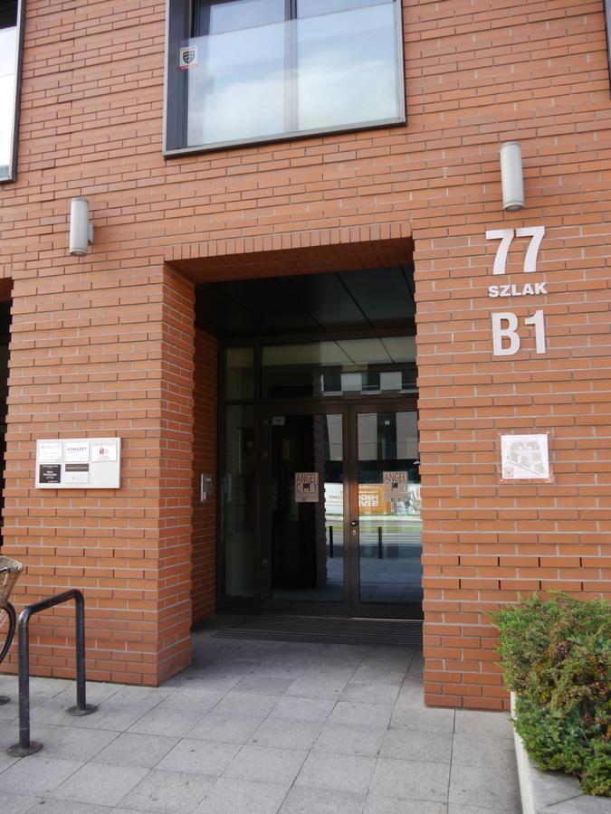 Modern Apartment In City Center Cracovie Extérieur photo